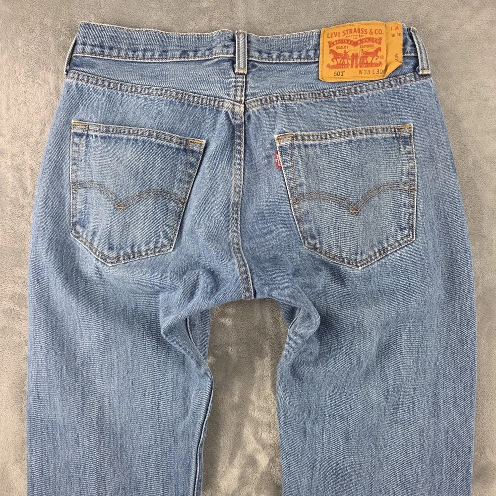 Levi's 501 Button Fly Jeans 33x30 MSR 32x27 Medium Blue Wash Straight